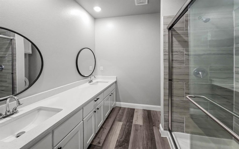 1223 Wesley Street, Greenville, TX 75401, 3 Habitaciones Habitaciones , ,2 BañosBaños,Residential,En Venta,1223 Wesley Street,0,21084479