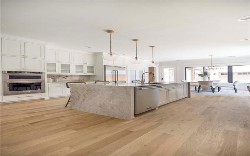 5641 Monticello Avenue, Dallas, TX 75206, 5 Bedrooms Bedrooms, ,5 BathroomsBathrooms,Residential,For Sale,5641 Monticello Avenue,0,21084496