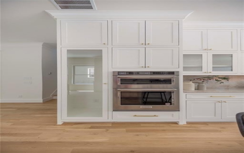 5641 Monticello Avenue, Dallas, TX 75206, 5 Bedrooms Bedrooms, ,5 BathroomsBathrooms,Residential,For Sale,5641 Monticello Avenue,0,21084496