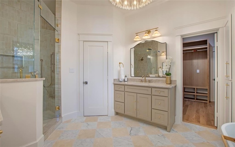 5641 Monticello Avenue, Dallas, TX 75206, 5 Bedrooms Bedrooms, ,5 BathroomsBathrooms,Residential,For Sale,5641 Monticello Avenue,0,21084496