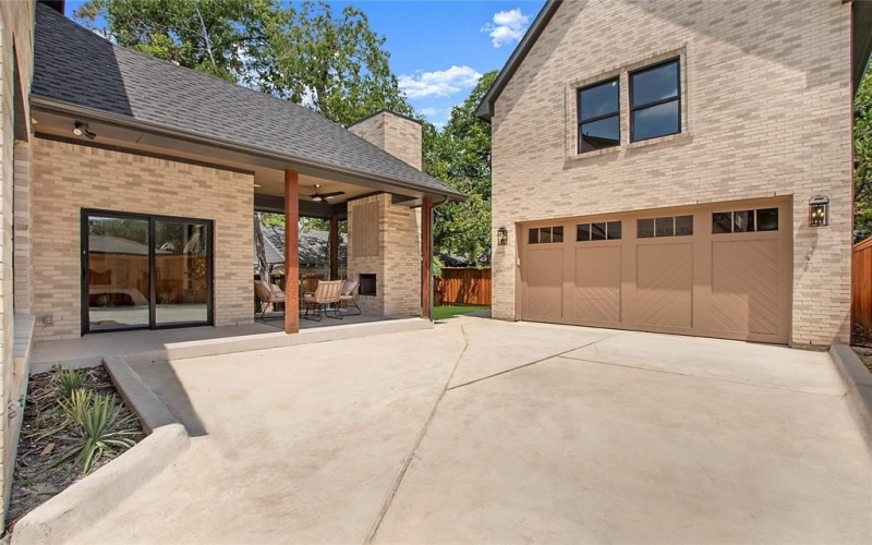 5641 Monticello Avenue, Dallas, TX 75206, 5 Bedrooms Bedrooms, ,5 BathroomsBathrooms,Residential,For Sale,5641 Monticello Avenue,0,21084496