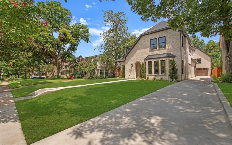 5641 Monticello Avenue, Dallas, TX 75206, 5 Bedrooms Bedrooms, ,5 BathroomsBathrooms,Residential,For Sale,5641 Monticello Avenue,0,21084496