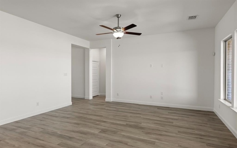 541 San Angelo Drive, Forney, TX 75126, 4 Bedrooms Bedrooms, ,2 BathroomsBathrooms,Residential,For Sale,541 San Angelo Drive,0,21084539