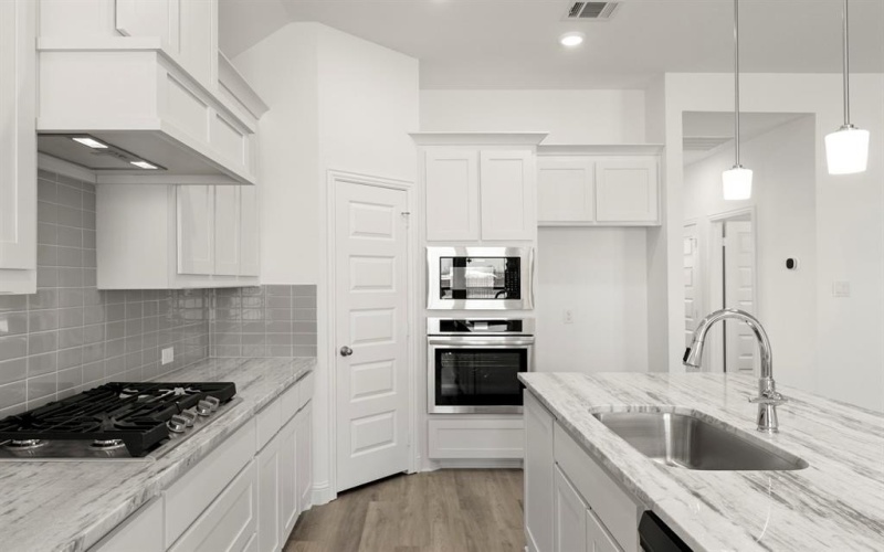 541 San Angelo Drive, Forney, TX 75126, 4 Bedrooms Bedrooms, ,2 BathroomsBathrooms,Residential,For Sale,541 San Angelo Drive,0,21084539