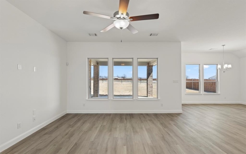 541 San Angelo Drive, Forney, TX 75126, 4 Bedrooms Bedrooms, ,2 BathroomsBathrooms,Residential,For Sale,541 San Angelo Drive,0,21084539