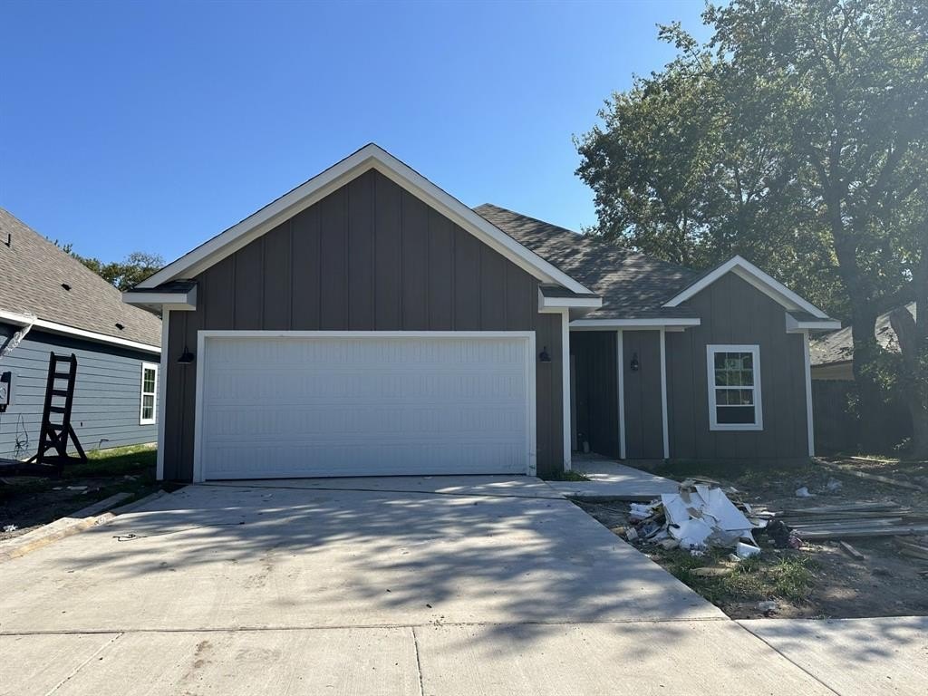 1219 S Montgomery Street, Sherman, TX 75090, 3 Habitaciones Habitaciones , ,2 BañosBaños,Residential,En Venta,1219 S Montgomery Street,0,21084548