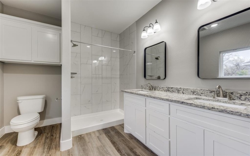 1219 S Montgomery Street, Sherman, TX 75090, 3 Habitaciones Habitaciones , ,2 BañosBaños,Residential,En Venta,1219 S Montgomery Street,0,21084548