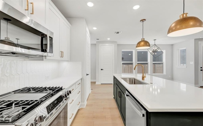 4729 Maxwell Drive, McKinney, TX 75071, 3 Bedrooms Bedrooms, ,2 BathroomsBathrooms,Residential,For Sale,4729 Maxwell Drive,0,21084632