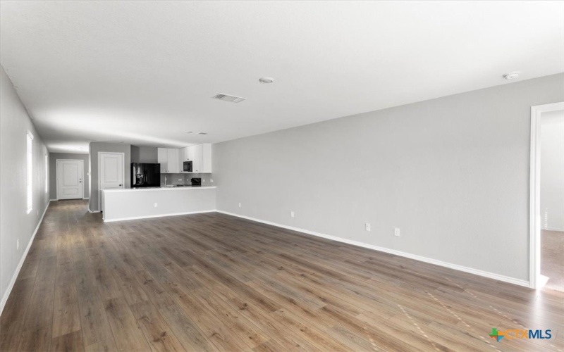 128 Hellcats Way, Jarrell, TX 76537, 4 Bedrooms Bedrooms, ,2 BathroomsBathrooms,Residential,For Sale,128 Hellcats Way,0,595093