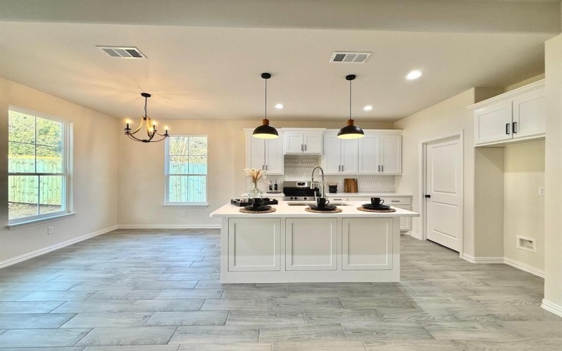 5507 San Jacinto Drive, Granbury, TX 76048, 4 Habitaciones Habitaciones , ,2 BañosBaños,Residential,En Venta,5507 San Jacinto Drive,0,21083289