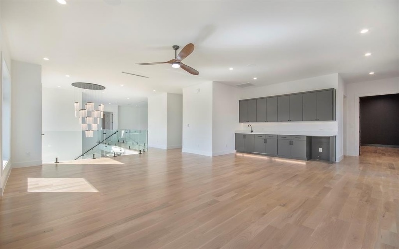 10207 Marsh Lane, Dallas, TX 75229, 5 Bedrooms Bedrooms, ,6 BathroomsBathrooms,Residential,For Sale,10207 Marsh Lane,0,21083602