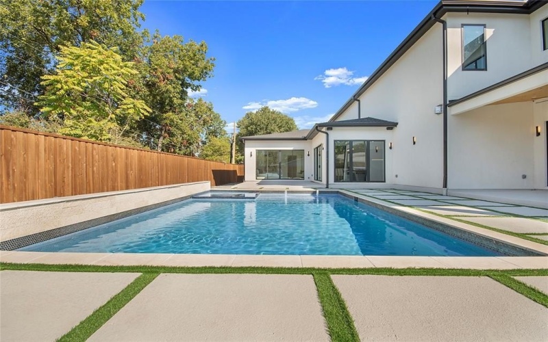 10207 Marsh Lane, Dallas, TX 75229, 5 Bedrooms Bedrooms, ,6 BathroomsBathrooms,Residential,For Sale,10207 Marsh Lane,0,21083602