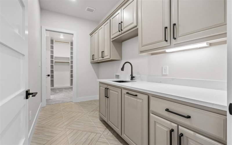 2017 Downslope Lane, Weatherford, TX 76087, 4 Bedrooms Bedrooms, ,3 BathroomsBathrooms,Residential,For Sale,2017 Downslope Lane,0,21084372