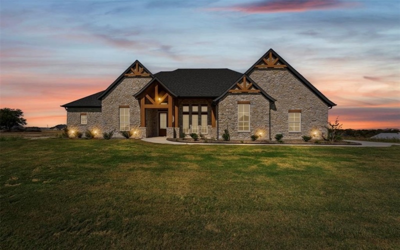 2017 Downslope Lane, Weatherford, TX 76087, 4 Bedrooms Bedrooms, ,3 BathroomsBathrooms,Residential,For Sale,2017 Downslope Lane,0,21084372