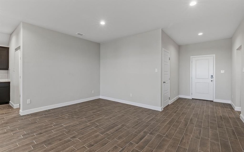 413 SUNFLOWER Trail, Cleburne, TX 76033, 5 Habitaciones Habitaciones , ,3 BañosBaños,Residential,En Venta,413 SUNFLOWER Trail,0,21084020