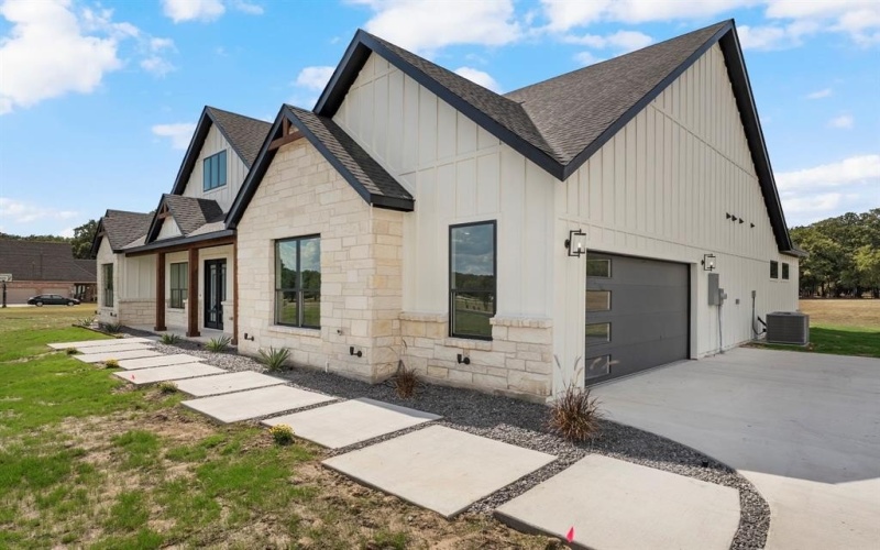 3210 Neola Road, Greenville, TX 75402, 4 Habitaciones Habitaciones , ,3 BañosBaños,Residential,En Venta,3210 Neola Road,0,21084395