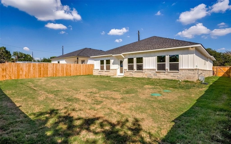 5912 Tin Top Highway, Granbury, TX 76048, 3 Bedrooms Bedrooms, ,2 BathroomsBathrooms,Residential,For Sale,5912 Tin Top Highway,0,21084442