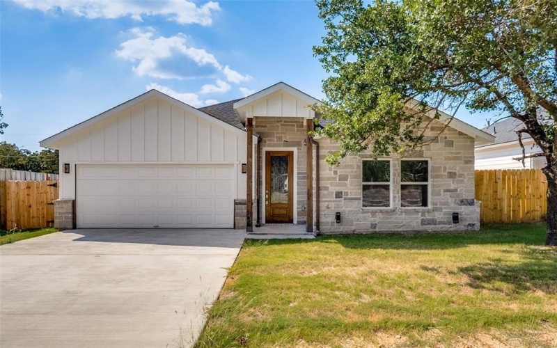 5912 Tin Top Highway, Granbury, TX 76048, 3 Bedrooms Bedrooms, ,2 BathroomsBathrooms,Residential,For Sale,5912 Tin Top Highway,0,21084442