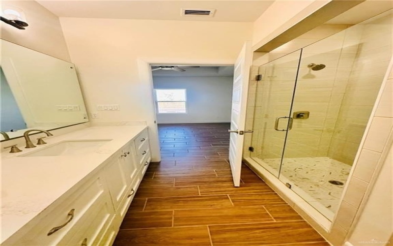 2110 Trinity, Donna, TX 78537, 3 Habitaciones Habitaciones , ,2 BañosBaños,Residential,En Venta,2110 Trinity,456498