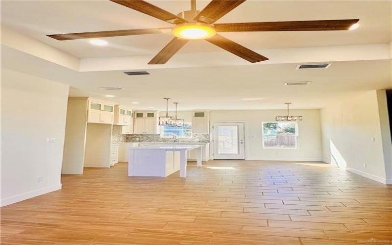 2110 Trinity, Donna, TX 78537, 3 Habitaciones Habitaciones , ,2 BañosBaños,Residential,En Venta,2110 Trinity,456498