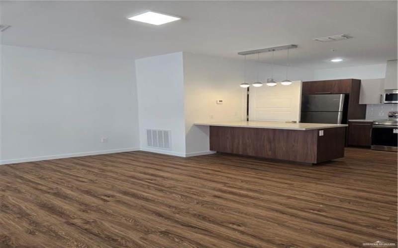 901 E Yuma Avenue #205, McAllen, TX 78503, 2 Bedrooms Bedrooms, ,2 BathroomsBathrooms,Residential,For Sale,901 E Yuma Avenue,0,483144