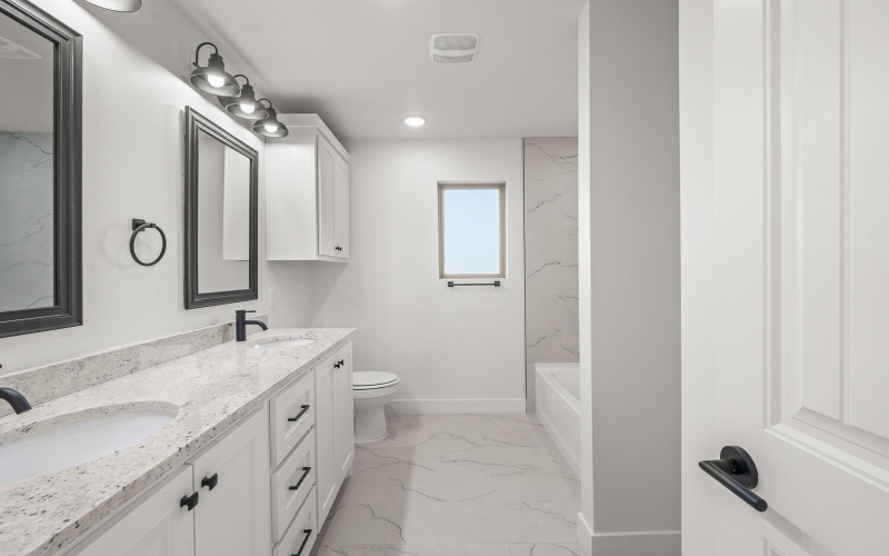 14722 C R 1200, Shallowater, TX 79363, 4 Bedrooms Bedrooms, ,2 BathroomsBathrooms,Residential,For Sale,14722 C R 1200,0,202561684