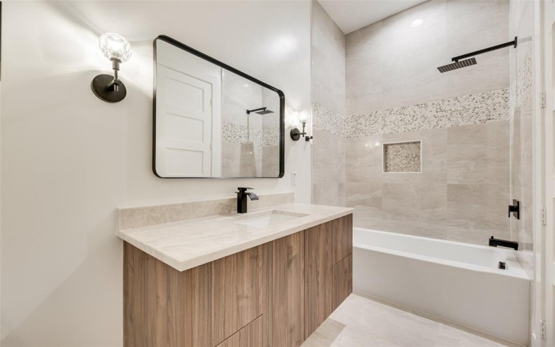 1123 Muncie, Dallas, TX 75212, 3 Bedrooms Bedrooms, ,3 BathroomsBathrooms,Residential,For Sale,1123 Muncie,0,21060121