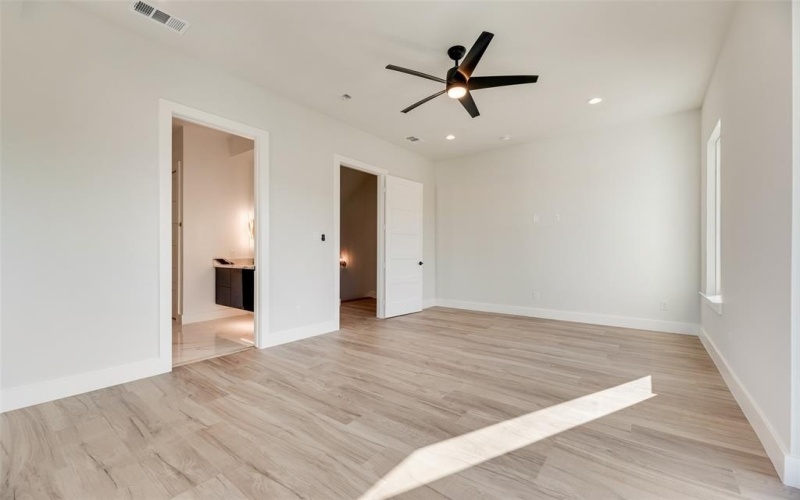 1123 Muncie, Dallas, TX 75212, 3 Bedrooms Bedrooms, ,3 BathroomsBathrooms,Residential,For Sale,1123 Muncie,0,21060121