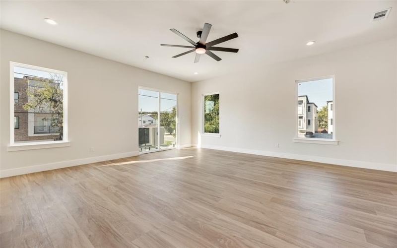 1123 Muncie, Dallas, TX 75212, 3 Bedrooms Bedrooms, ,3 BathroomsBathrooms,Residential,For Sale,1123 Muncie,0,21060121