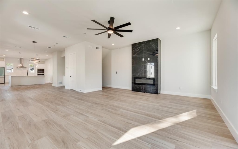 1123 Muncie, Dallas, TX 75212, 3 Bedrooms Bedrooms, ,3 BathroomsBathrooms,Residential,For Sale,1123 Muncie,0,21060121