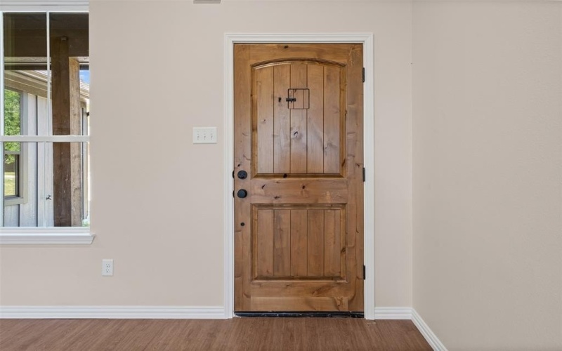 901 SW 10th Street, Mineral Wells, TX 76067, 3 Habitaciones Habitaciones , ,2 BañosBaños,Residential,En Venta,901 SW 10th Street,0,21084636