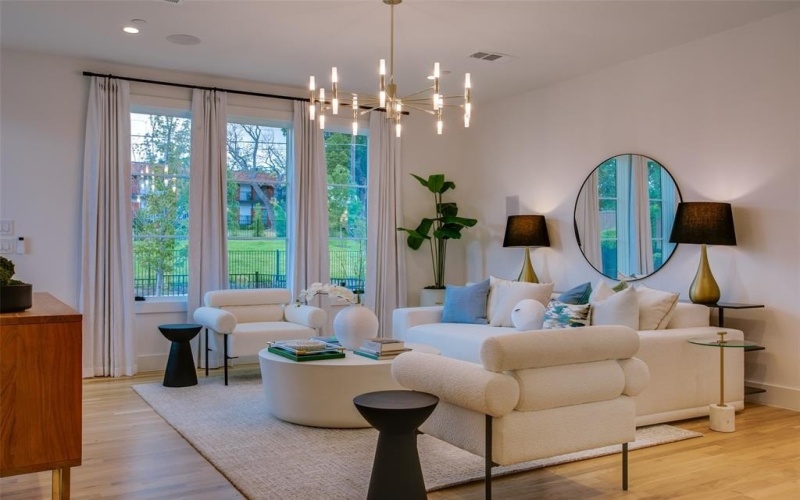 7207 Gaston Avenue #1005, Dallas, TX 75206, 2 Bedrooms Bedrooms, ,2 BathroomsBathrooms,Residential,For Sale,7207 Gaston Avenue,0,21084787