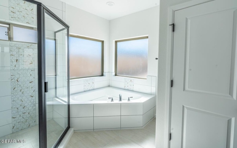 7536 Enchanted Point Drive, El Paso, TX 79911, 4 Habitaciones Habitaciones , ,2 BañosBaños,Residential,En Venta,7536 Enchanted Point Drive,0,931968