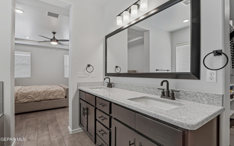393 Frodsham Street, El Paso, TX 79928, 4 Habitaciones Habitaciones , ,2 BañosBaños,Residential,En Venta,393 Frodsham Street,0,931975
