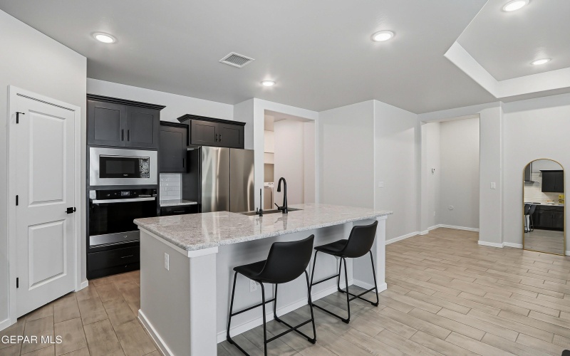 393 Frodsham Street, El Paso, TX 79928, 4 Habitaciones Habitaciones , ,2 BañosBaños,Residential,En Venta,393 Frodsham Street,0,931975