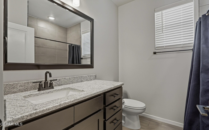 393 Frodsham Street, El Paso, TX 79928, 4 Habitaciones Habitaciones , ,2 BañosBaños,Residential,En Venta,393 Frodsham Street,0,931975