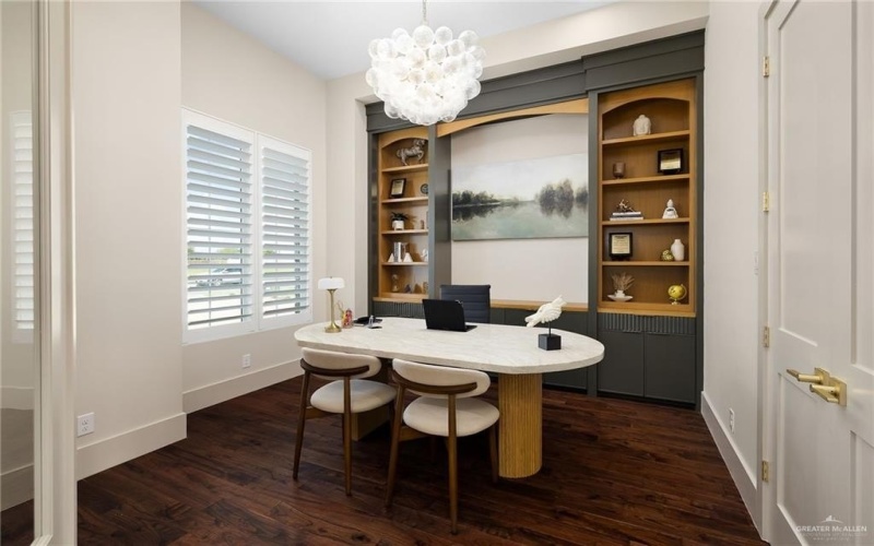 2905 Wesleyan Avenue, McAllen, TX 78504, 4 Bedrooms Bedrooms, ,5 BathroomsBathrooms,Residential,For Sale,2905 Wesleyan Avenue,0,483155