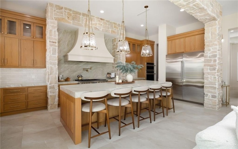 2905 Wesleyan Avenue, McAllen, TX 78504, 4 Bedrooms Bedrooms, ,5 BathroomsBathrooms,Residential,For Sale,2905 Wesleyan Avenue,0,483155