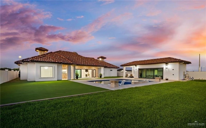 2905 Wesleyan Avenue, McAllen, TX 78504, 4 Bedrooms Bedrooms, ,5 BathroomsBathrooms,Residential,For Sale,2905 Wesleyan Avenue,0,483155