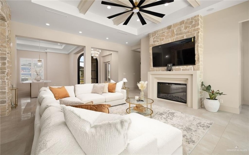 2905 Wesleyan Avenue, McAllen, TX 78504, 4 Bedrooms Bedrooms, ,5 BathroomsBathrooms,Residential,For Sale,2905 Wesleyan Avenue,0,483155