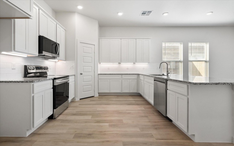 10506 Beaufort Avenue, Lubbock, TX 79424, 3 Bedrooms Bedrooms, ,2 BathroomsBathrooms,Residential,For Sale,10506 Beaufort Avenue,0,202561699