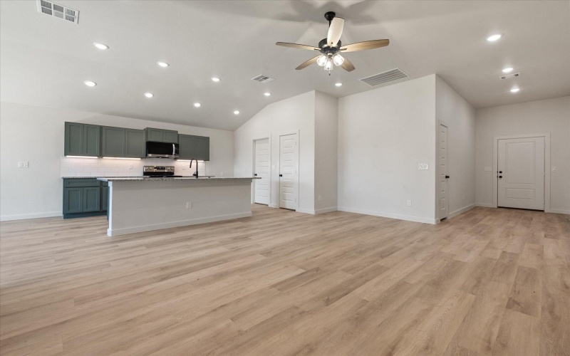 707 E 30th Street, Wolfforth, TX 79382, 3 Bedrooms Bedrooms, ,2 BathroomsBathrooms,Residential,For Sale,707 E 30th Street,0,202561700