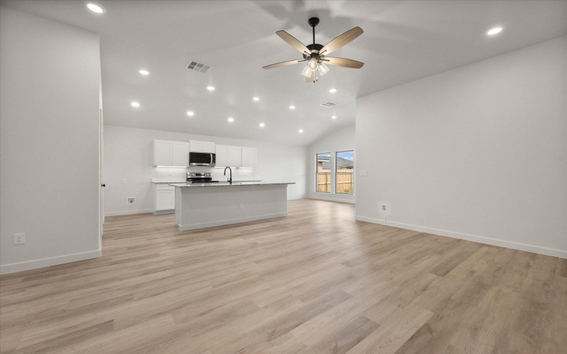 2404 Abbeville Avenue, Wolfforth, TX 79382, 3 Habitaciones Habitaciones , ,2 BañosBaños,Residential,En Venta,2404 Abbeville Avenue,0,202561705
