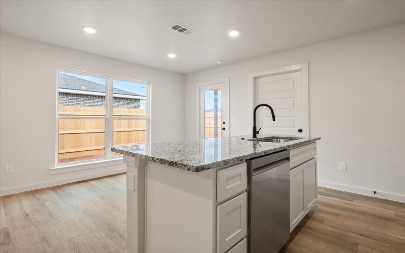 6305 Volney Avenue, Lubbock, TX 79407, 3 Bedrooms Bedrooms, ,2 BathroomsBathrooms,Residential,For Sale,6305 Volney Avenue,0,202561708