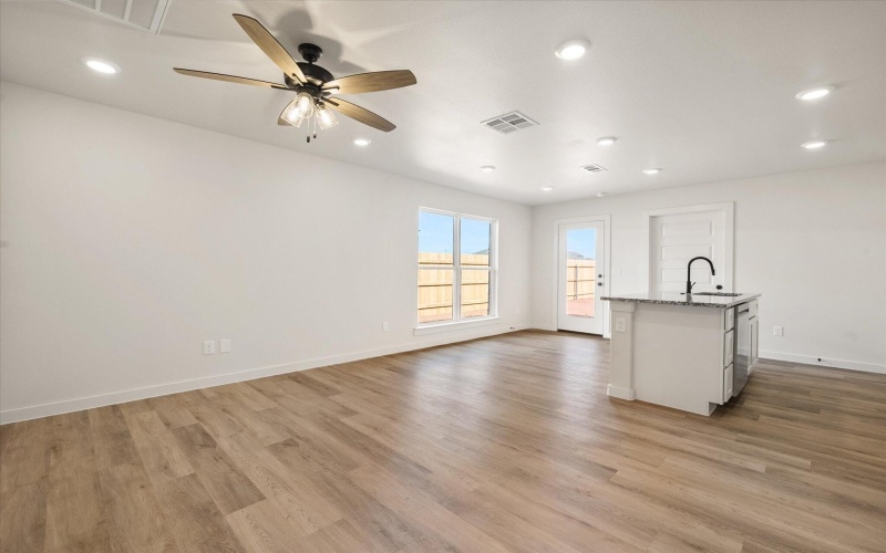 6305 Volney Avenue, Lubbock, TX 79407, 3 Bedrooms Bedrooms, ,2 BathroomsBathrooms,Residential,For Sale,6305 Volney Avenue,0,202561708