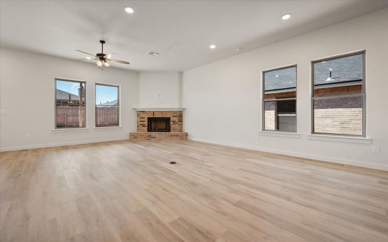 313 E 24th Street, Wolfforth, TX 79382, 3 Bedrooms Bedrooms, ,2 BathroomsBathrooms,Residential,For Sale,313 E 24th Street,0,202561710