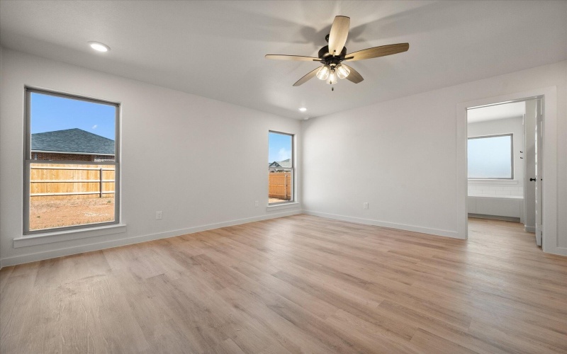 314 E 24th Street, Wolfforth, TX 79382, 3 Habitaciones Habitaciones , ,2 BañosBaños,Residential,En Venta,314 E 24th Street,0,202561713