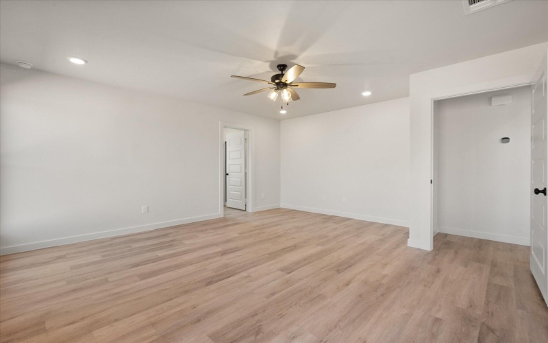 314 E 24th Street, Wolfforth, TX 79382, 3 Habitaciones Habitaciones , ,2 BañosBaños,Residential,En Venta,314 E 24th Street,0,202561713
