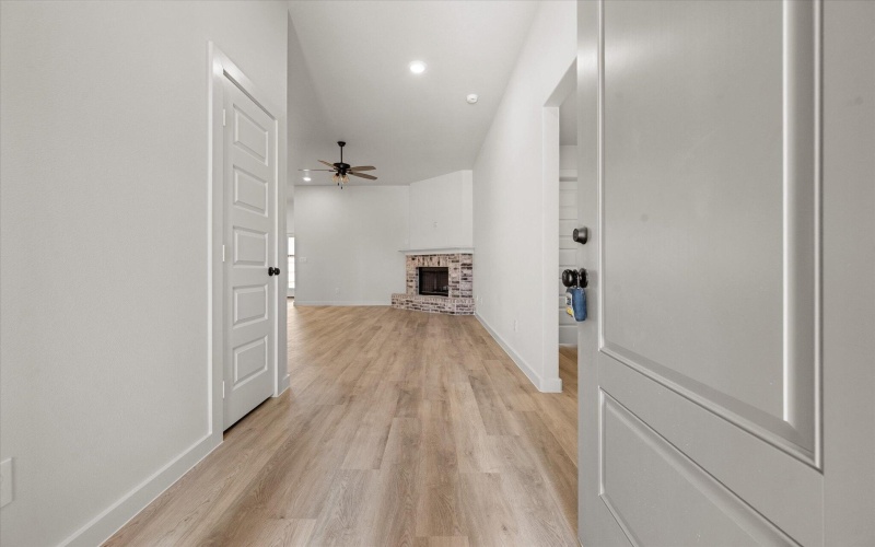314 E 24th Street, Wolfforth, TX 79382, 3 Habitaciones Habitaciones , ,2 BañosBaños,Residential,En Venta,314 E 24th Street,0,202561713