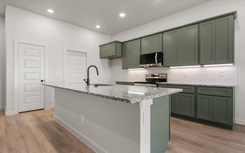 314 E 24th Street, Wolfforth, TX 79382, 3 Habitaciones Habitaciones , ,2 BañosBaños,Residential,En Venta,314 E 24th Street,0,202561713